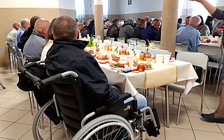 Organizacje z regionu przygotowują śniadania wielkanocne. Zapraszają samotnych, ubogich i uchodźców z Ukrainy
